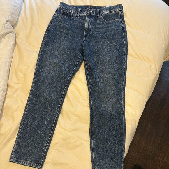 Banana Republic Premium Denim High-Rise Slim Jean in Medium Wash - Picture 4 of 6